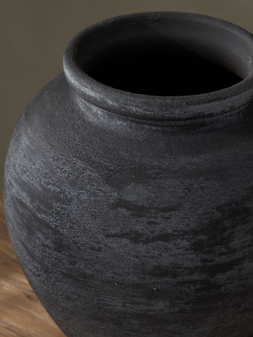 Santana Ceramic Vase