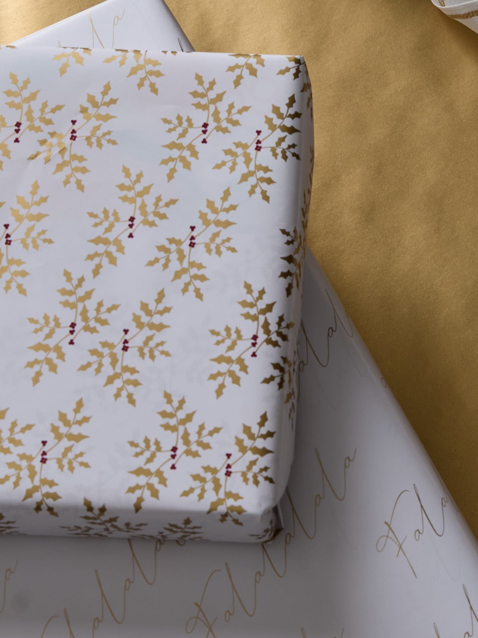 10m Gold Holly Wrapping Paper