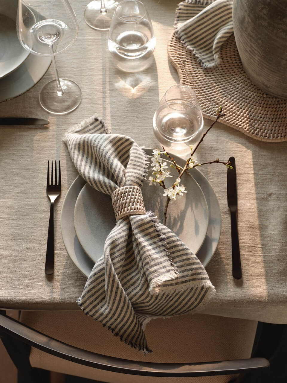 Iona Rattan Napkin Rings - White - Set of 6
