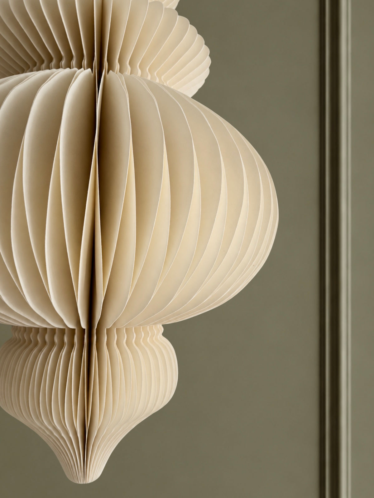 Antique White Paper Finial Drop Decoration - Large