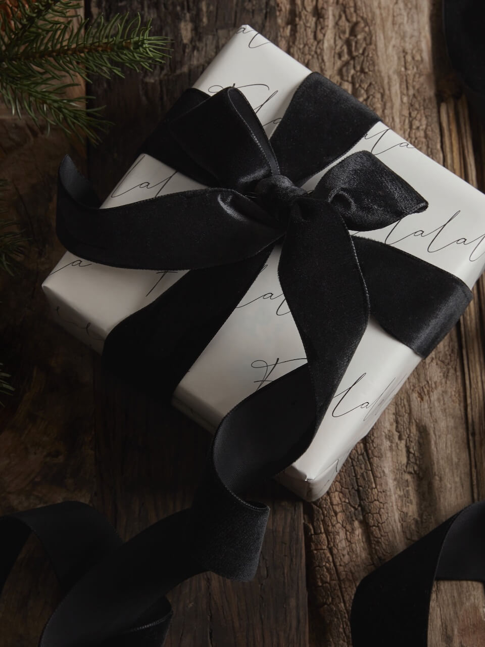 Black wrapping ribbon discount