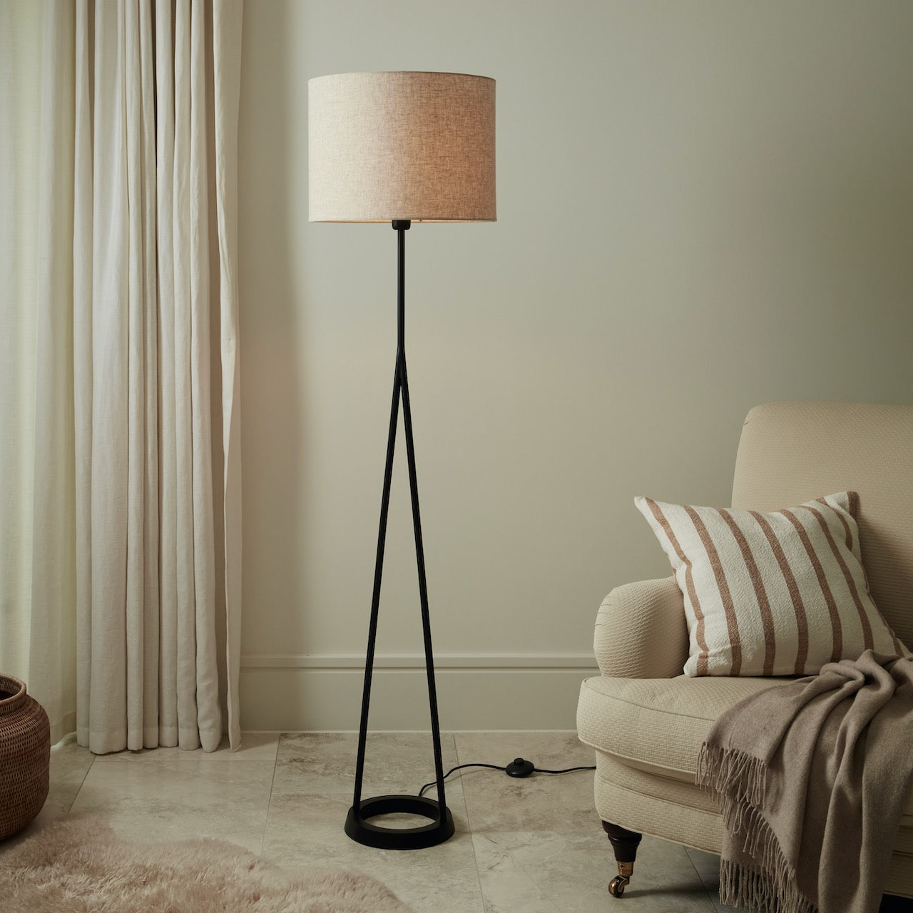 Zia Black Floor Lamp with Natural Drum Shade